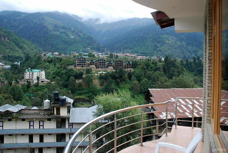 Hotel Uday Himalaya Manali  Exterior photo